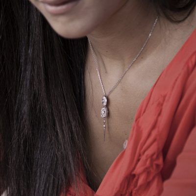 Indossato Collana Elmo Argento Pietre Donna