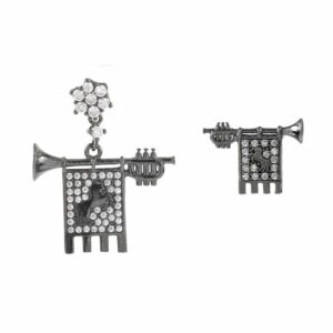 Clarions of Musicians Asymmetrical Earrings Stones White
