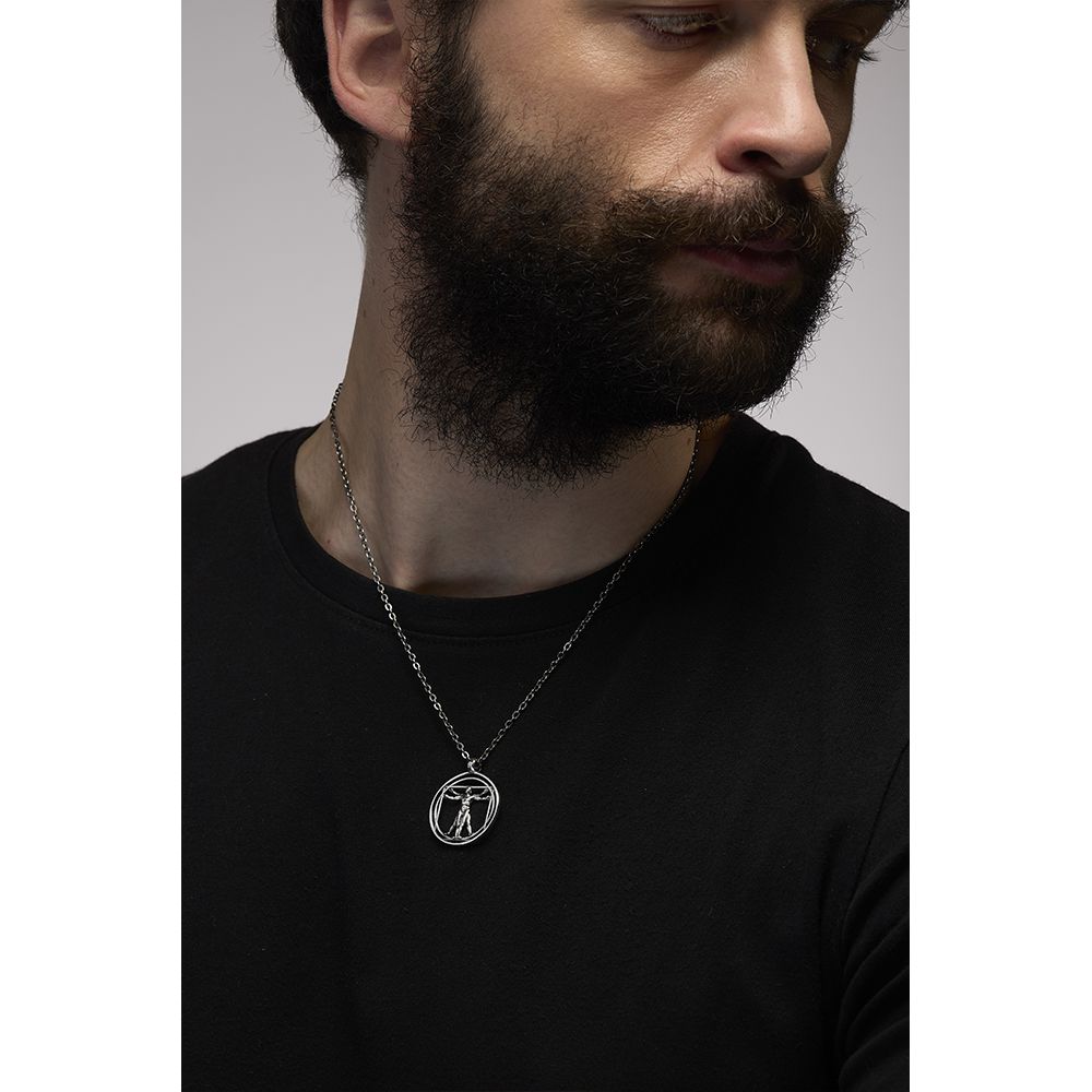 collana uomo vitruviano indossata