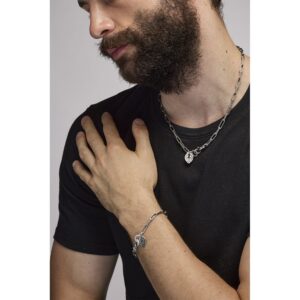 bracciale e collana catena fenice uomo indossato