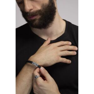bracciale pax e anello elmo gladiatore indossati