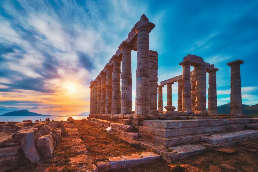 Le colonne greche che hanno ispirato la collezione Ellius