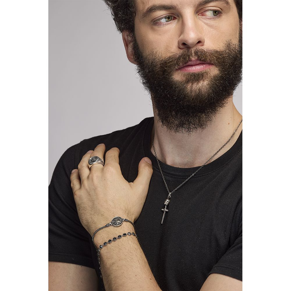 parure elmo gladiatore uomo indossato