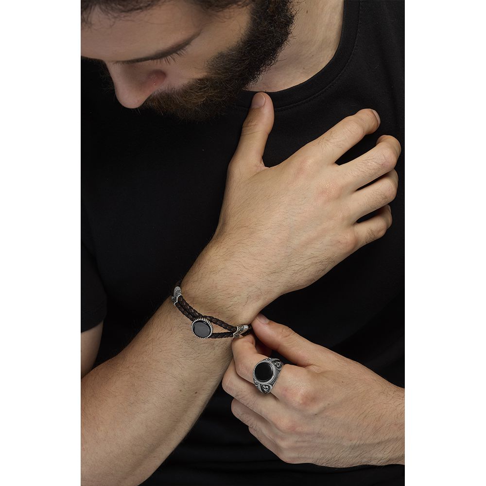 anello e bracciale templari gemma indossati