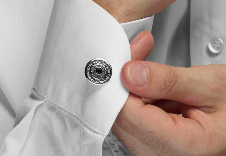 Gemelli per camicia: come indossarli correttamente e quali scegliere