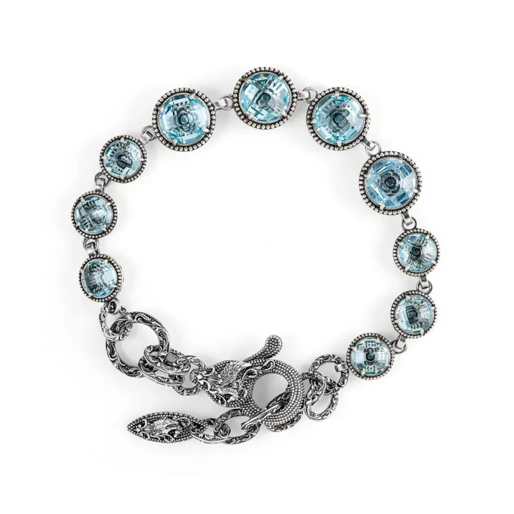 Bracciale in argento con pietre celesti rotonde
